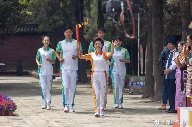 今天的告成觀星臺，一場火炬?zhèn)鬟f燃遍全國！
